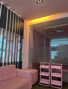 Massage spa and reflexology
