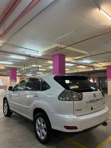 Toyota HARRIER 2.4 PREMIUM L PWRBOOT/PANAROOF