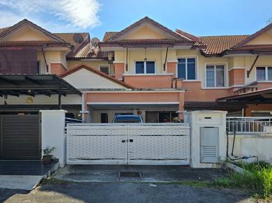 CANTIK! Double Storey 24x65 Renovated Puncak Alam 
