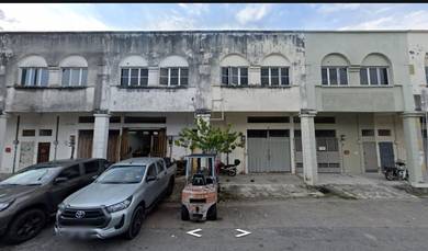 Bandar Teknologi Kajang 1.5 Storey Linked Factory For Rent