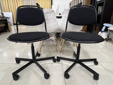 High Quality Ikea Swivel Chair (New)