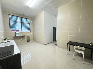 Premium room with private bathroom for rent at Seremban
