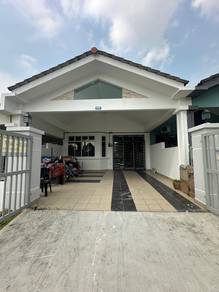 Single Storey Terrace 4B2B Freehold Bumi Lot Bandar Putra Kulai 