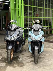 Yamaha NVX ABS