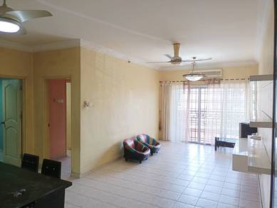 Prima regency 3 bedrooms unit with renovated, clubhouse view