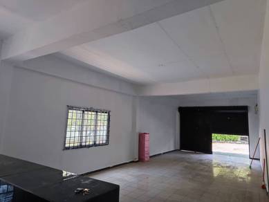 SPACIOUS! End-Lot Ground Floor Shoplot @ Klang