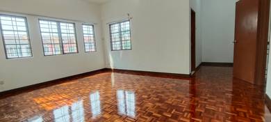 Putra Heights Section 2 Corner House for Rent