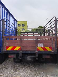 Hino 14.5 Kaki (3Tan)(6 tayar) DIesel Hijau Local