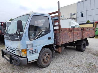 hicom 14.5 kaki (diesel Hijau) Kargo (6 tayar)