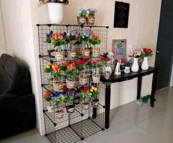 Rak Display Logam Hitam (Elegant Style)