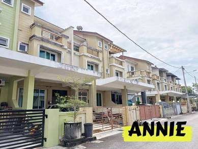 Renovated_Gated Guarded_3 storey terrace_5 bedroom_5 bathroom_Sg Bakap