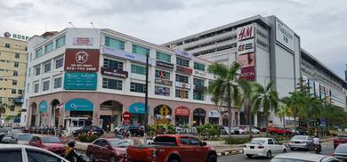 Facing Main Road Ground Floor Shoplot Near Aman Central For Rent