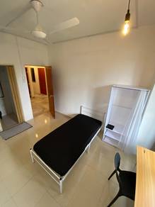 Bilik Lelaki Fully Furnished(Master) Subang Airport Inc Utiliti + WIFI