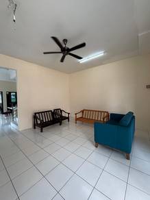 Tmn Putri 10 . Partial Furnish 2Storey Corner Near YTL Data Center