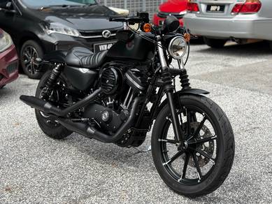 Harley Davidson sportster iron 883