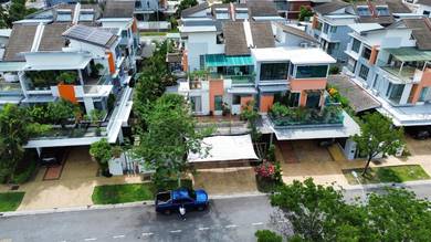 2.5 Storey Lakehills Villa Seksyen 6 Bandar Baru Bangi