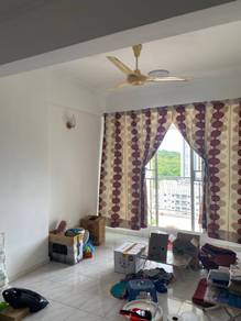 ( Corner Unit ) Saujana Heights 700 Sq.ft 1 Car Park Teluk Kumbar