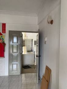 ( Corner Unit ) Saujana Heights 700 Sq.ft 1 Car Park Teluk Kumbar