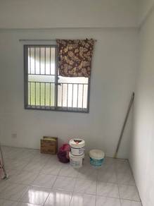 ( Corner Unit ) Saujana Heights 700 Sq.ft 1 Car Park Teluk Kumbar