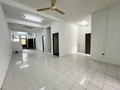 For Sale, Taman Putri kulai