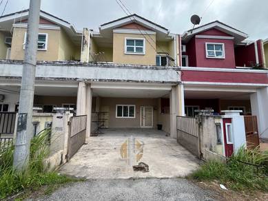 Rumah Teres 2 Tingkat di Taman Desa YT, K. Nerus, TRG depan Stadium