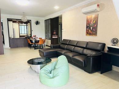 Papillon Taman Desa Corner unit for Sale