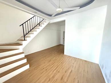 Batu Pahat, Taman Flora Jaya, 2 Tingkat 3Bilik, Full Loan Below Market