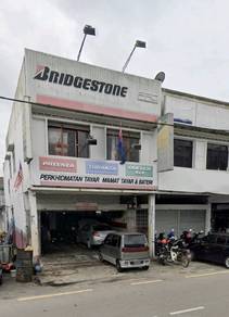 Prime Roadside Double Storey End Lot Shoplot for Sale – Freehold 🔥