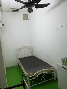 Room got window inside, behind Klang Parade Mall, Klang town