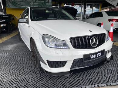 Mercedes Benz C200 CGI BlueEFCY 1.8(A)TURBO