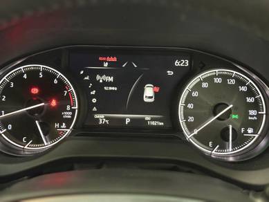 A 11K MILEAGE 2022 Toyota HARRIER 2.0 G BLACK INT