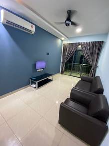 D Secret Garden 3 Bedroom 2 Car Park Near CIQ