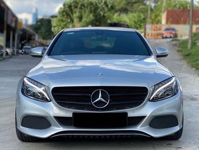 Mercedes Benz C200 2.0 AVANTGARDE (A)