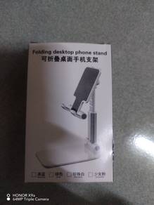 Folding desktop phone stand