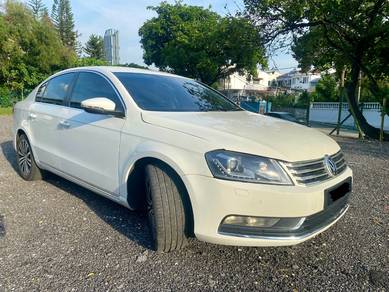 Volkswagen PASSAT 1.8 TSI (CKD) ENHANCED (A)