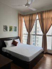 Impian Meridian Condominium Female Master Room Furnished Utilities