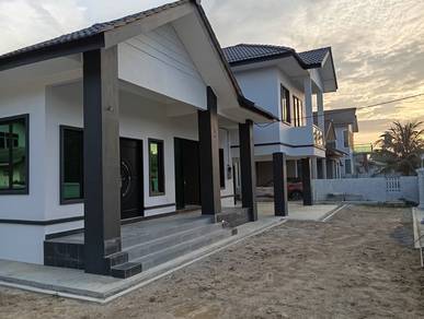 Pasir Pekan banglo split level moden