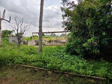 Tanah dan Rumah banglo luas