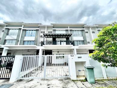 Three Storey Terrace Azalea, Bukit Rahman Putra, Sungai Buloh