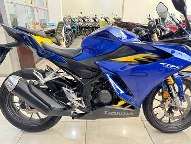 2023 Honda CBR150R ABS Pirelli Diablo Rosso III🏍️