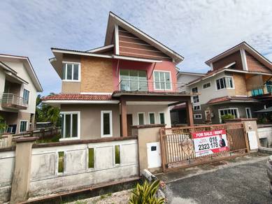 Banglo 2 Tingkat Luas di Banting – 6 Bilik, Freehold, Harga Nego