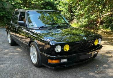 BMW E28 520i 5-speed (m)