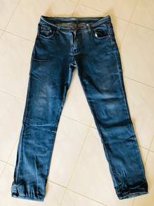 Classic Vintage-Fade Denim Jeans - ONLY RM7! 👖