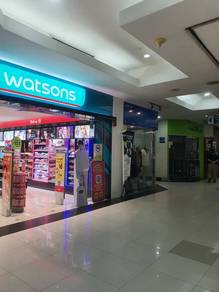 Retail unit at amcorp mall