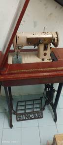 Vintage Singer Sewing Machine