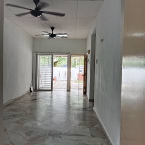 Single Storey Terrace House facing open Tmn Alam Perdana, Puncak Alam