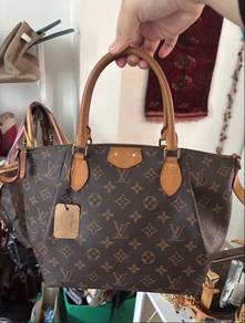 Louis Vuitton Monogram Handbag