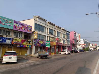 Kota Bharu 3storeys Shoplot 20'x70'