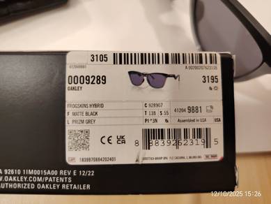 okley frogskins hybrid matte black prizm grey
