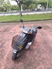 Suzuki V100